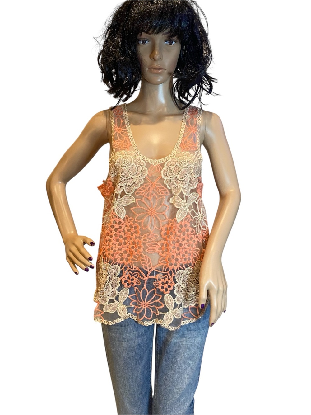 Banana USA Embellished Lace Crochet Floral Sheer Sleeveless Top Size Medium NWT
